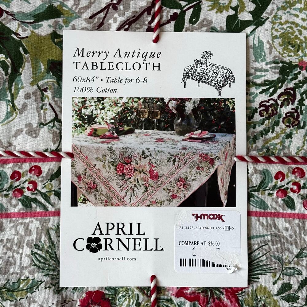 NWT April Cornell tablecloth in Merry Antique pattern 100% cotton cottage chic